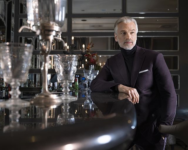 Fine fabrics and easy silhouettes combine in the #stefanoricci Fall/Winter 2021-20 Collection. 