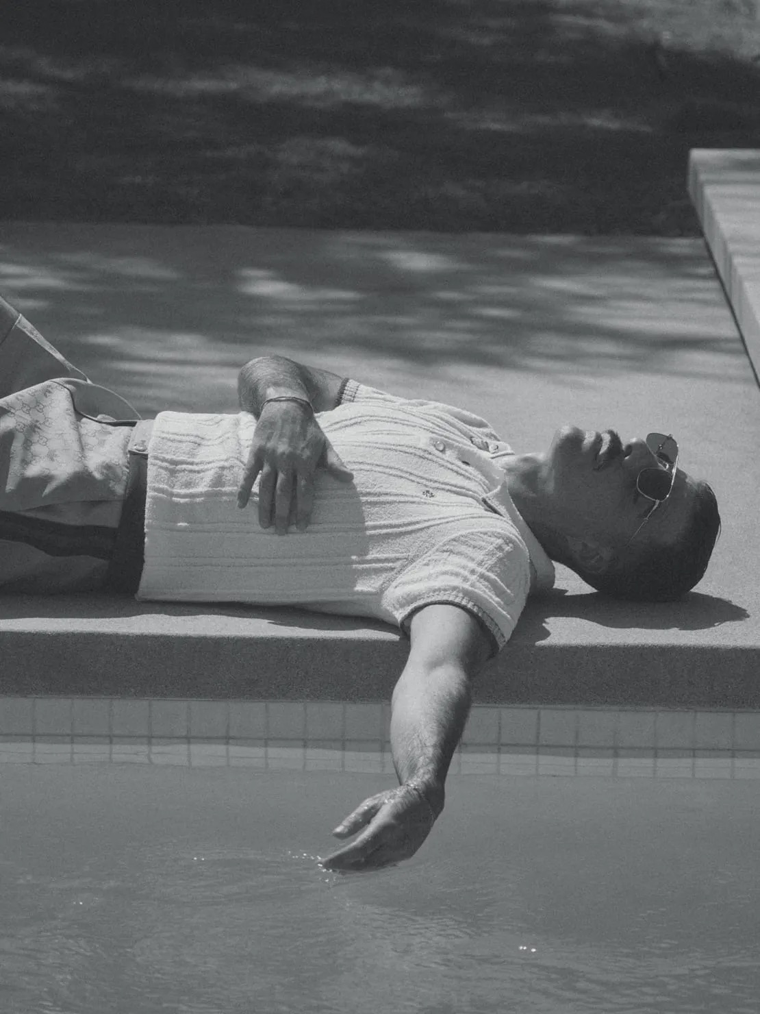 Zachary Quinto, fresh from his TV series wrap, embraces a relaxed style and new role, embodying presence and versatility across Hollywood’s shifting landscape.