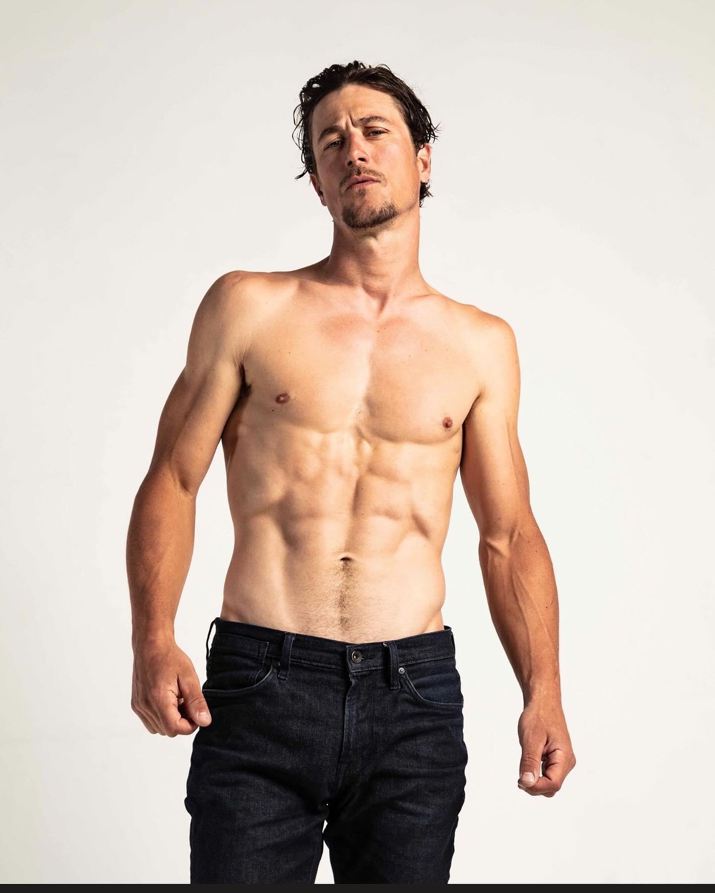 Jeremy Santucci, 44, showcases his timeless physique in an intimate studio shoot by Harol Baez, blending strength, style, and passion effortlessly.