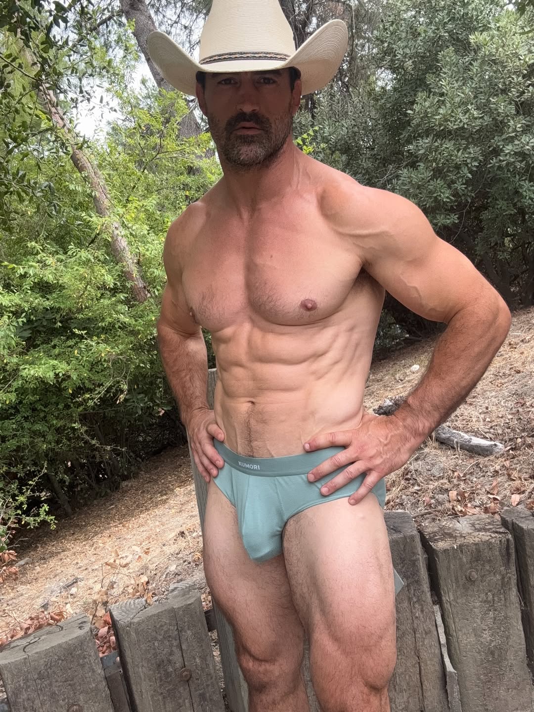 Dave IG @daveanthology