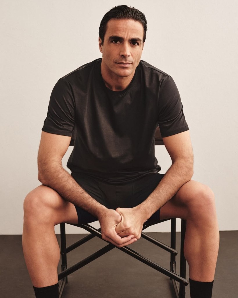 Alessandro Matri fronts Intimissimi’s IUMAN campaign in a refined take on classic boxer briefs—where technical precision, comfort, and understated masculinity come together.