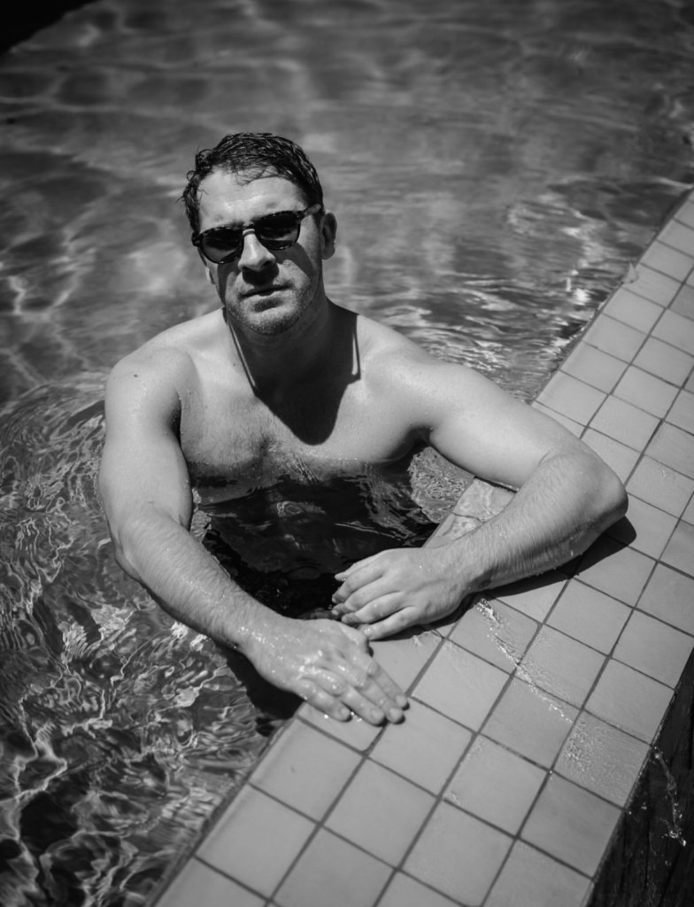 Life Begins After 40: Hugh Sheridan Celebrates 41 in Style